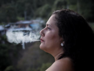 См. подробные сведения о модели GenesisMontenegro