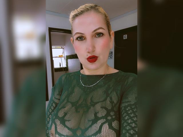 GiuliaAddams - Sexe cam en vivo - 29349647
