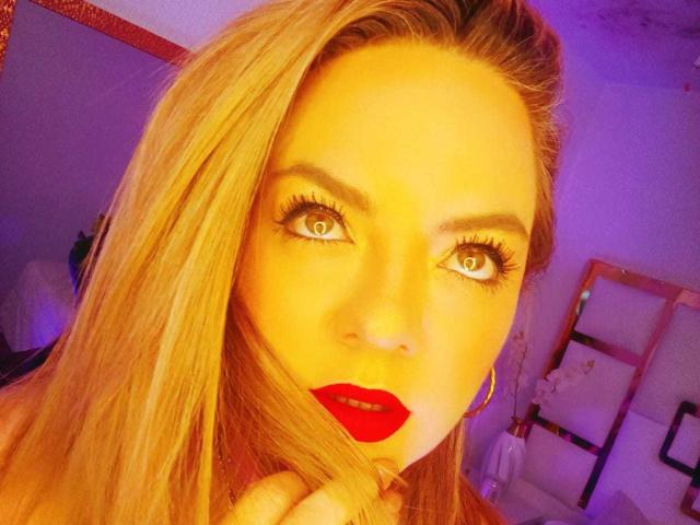 AvaMia - Live porn &amp; sex cam - 29350382