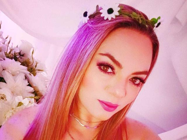 AvaMia - Live porn &amp; sex cam - 29350388