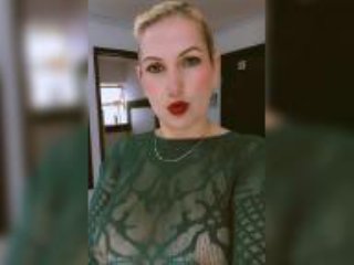 См. подробные сведения о модели GiuliaAddams