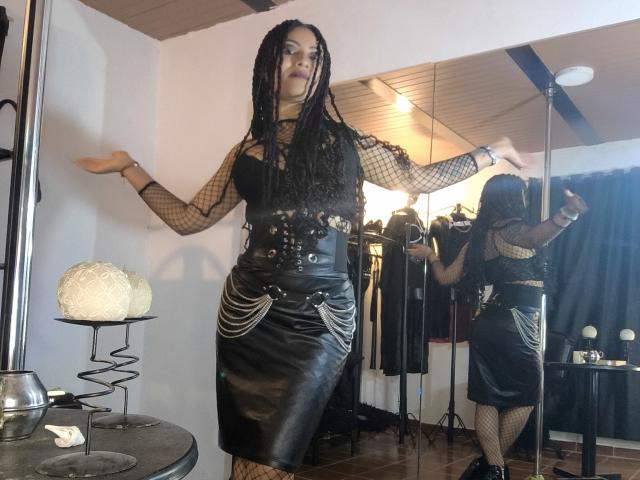 DivaMarie - Live porn &amp; sex cam - 29351438