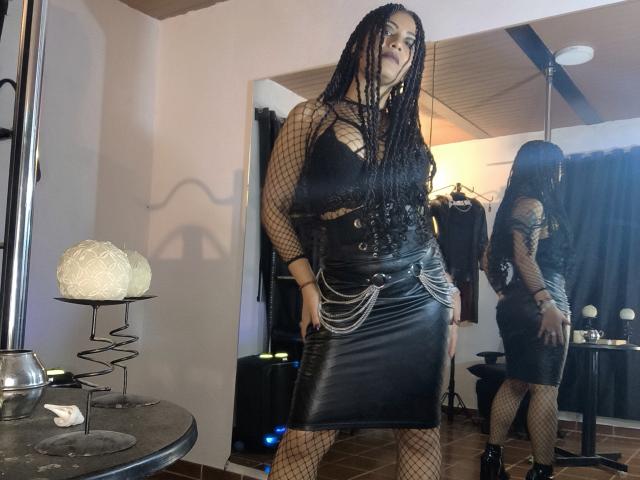 DivaMarie - Live porn &amp; sex cam - 29351444