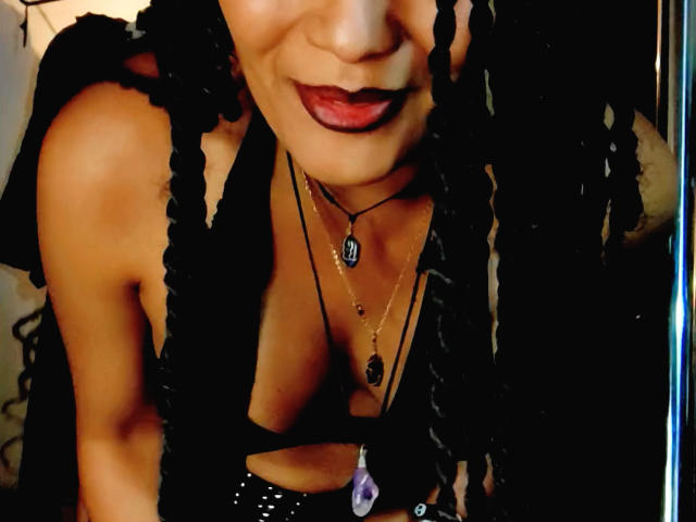 DivaMarie - Live porn &amp; sex cam - 29353103