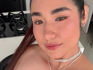 См. подробные сведения о модели JadeRoux