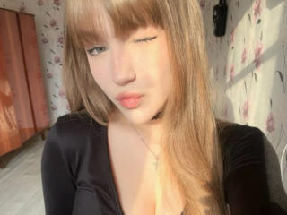 Fișa detaliată a CorinaMakinster