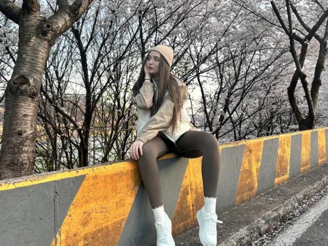 EmillyCarter - Live porn &amp; sex cam - 29355485