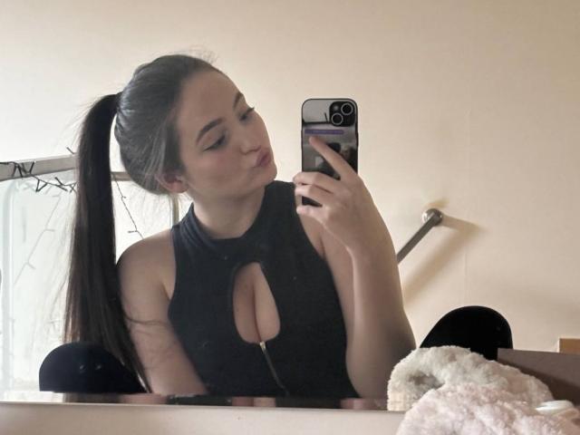 EmillyCarter - Sexe cam en vivo - 29355488