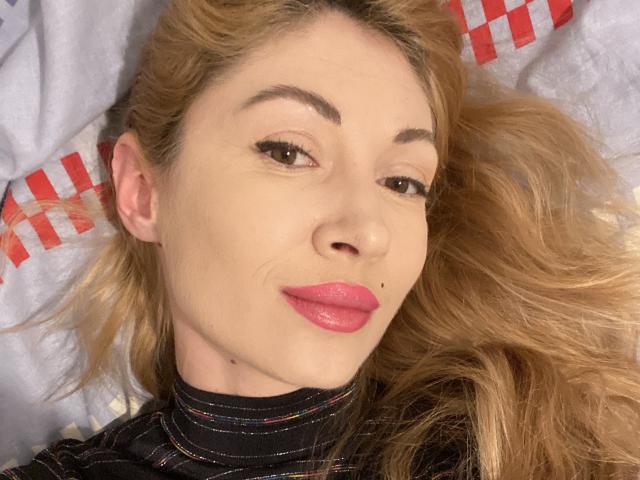 LunaBrice - Live porn &amp; sex cam - 29357942