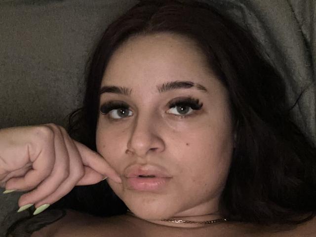 LucieRed - Live porn &amp; sex cam - 29358485