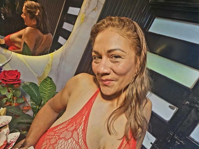 MirandaCeleste - Sexe cam en vivo - 29359136