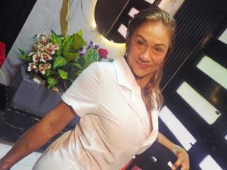 Ver la ficha detallada de MirandaCeleste