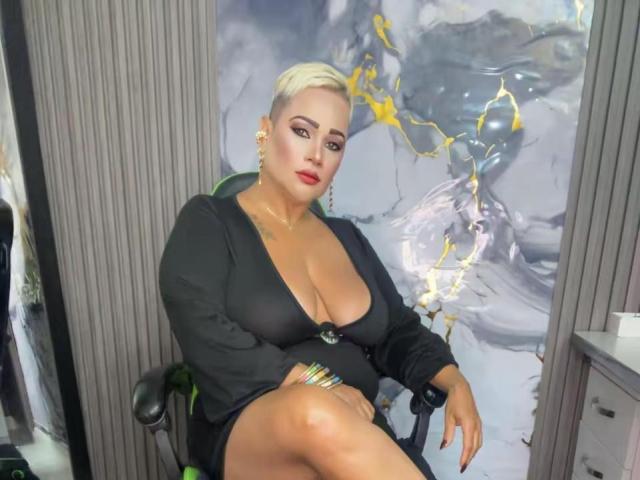 GianellaCox - Live porn &amp; sex cam - 29359289