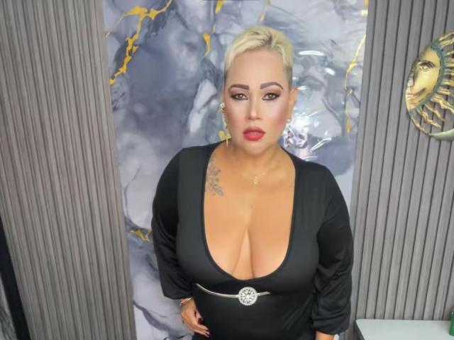 GianellaCox - Live porn &amp; sex cam - 29359301