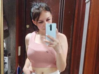 Fișa detaliată a EmmaNoa