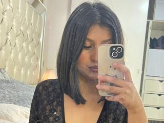 Ver la ficha detallada de ZarayWhitMoreLove