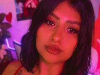 Ver la ficha detallada de ZarayWhitMoreLove