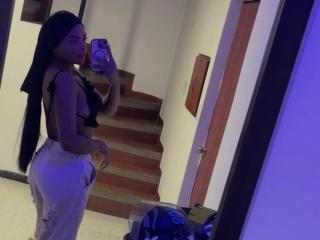 Ver la ficha detallada de EmmaEbony