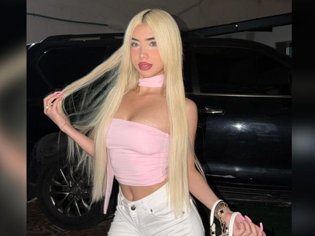 ChristieGarci - Live porn &amp; sex cam - 29364479