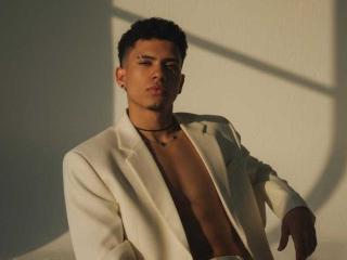 Δείτε την λεπτομερή καρτέλα του SkinnyCuteAlyer