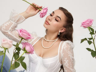 Ver la ficha detallada de Niferttiti