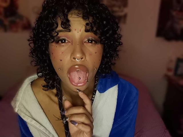 LunaKeller - Live sex cam - 29368778