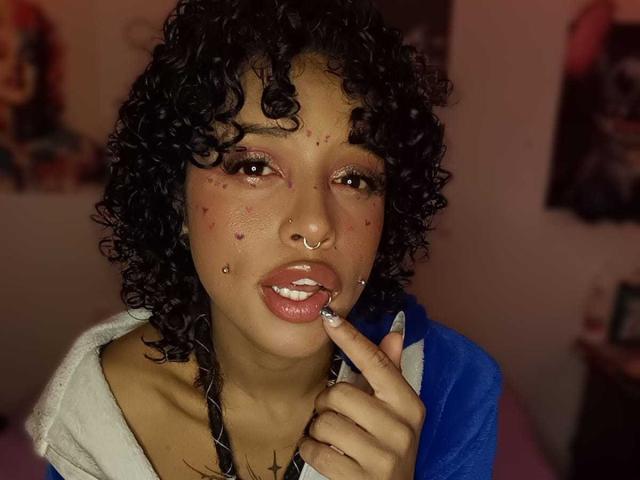 LunaKeller - Live Sex Cam - 29368784