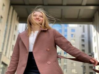 Δείτε την λεπτομερή καρτέλα του GwynBartell