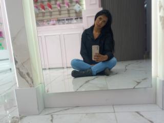 Δείτε την λεπτομερή καρτέλα του ArianithaXox