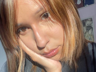 Ver la ficha detallada de KiaraHernandezX