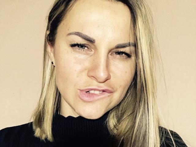 BelleLisaG - Live porn &amp; sex cam - 29378204