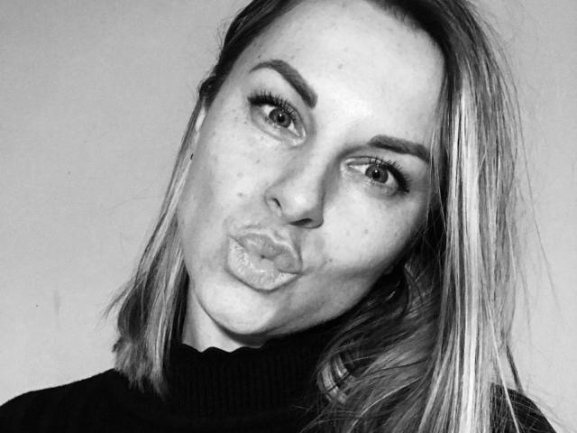 BelleLisaG - Live porn &amp; sex cam - 29378207