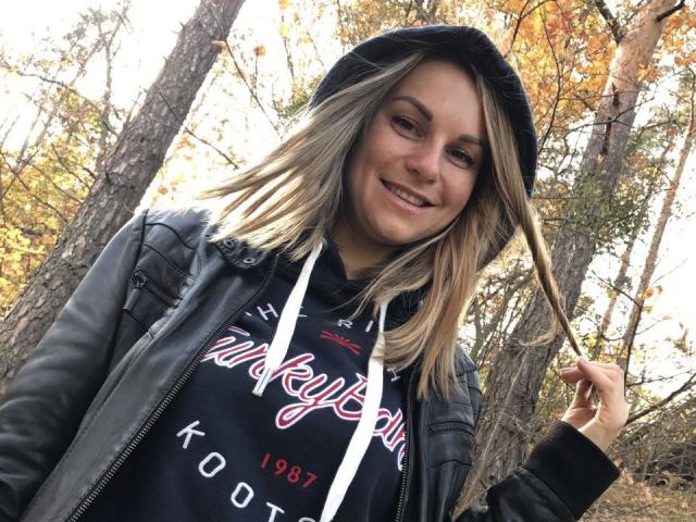 BelleLisaG - Live sex cam - 29378249