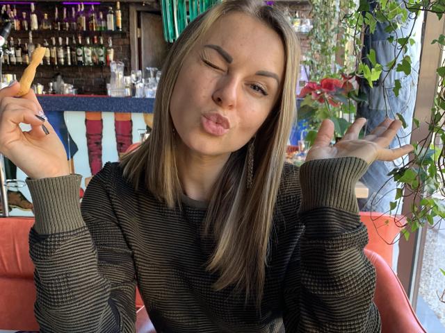 BelleLisaG - Sexe cam en vivo - 29378300