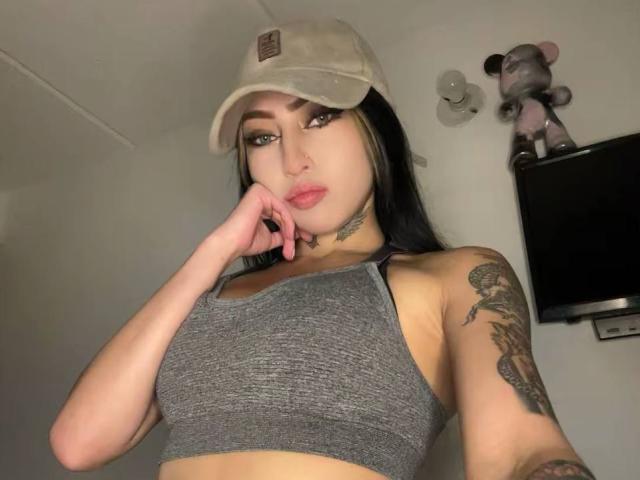 LunaBaster - Live porn &amp; sex cam - 29380211