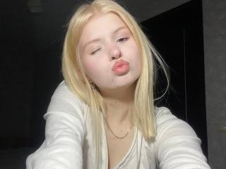 Ver la ficha detallada de DelphineHambleton