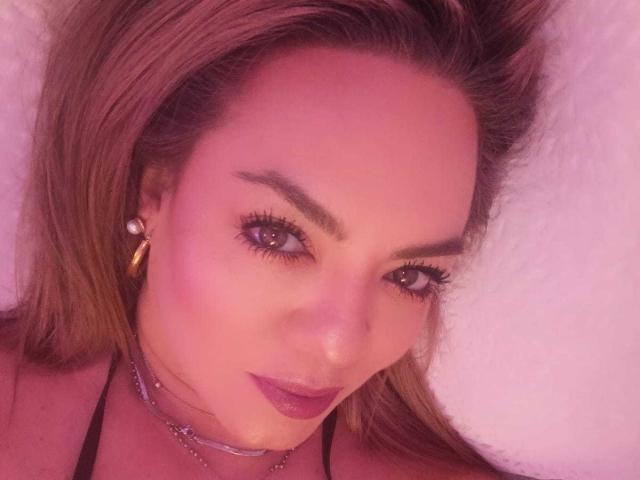 AvaMia - Camera khiêu dâm &amp; quyến rũ trực tiếp - 29380601