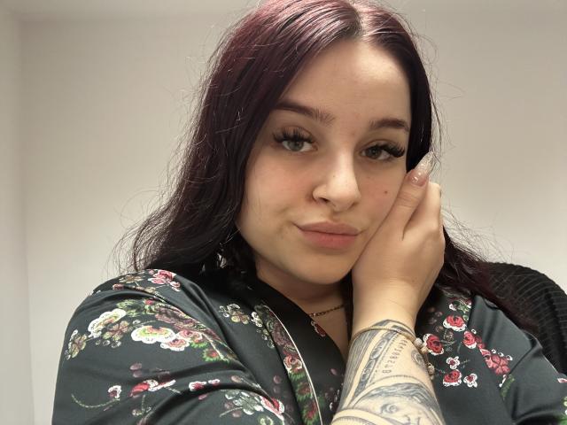 LucieRed - Live porn &amp; sex cam - 29381267