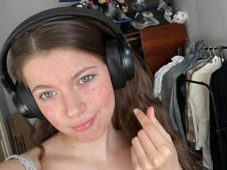 Δείτε την λεπτομερή καρτέλα του JennellMatacale