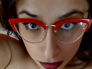 Δείτε την λεπτομερή καρτέλα του RoxanneHan