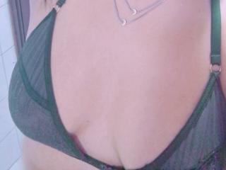 Δείτε την λεπτομερή καρτέλα του RoxanneHan