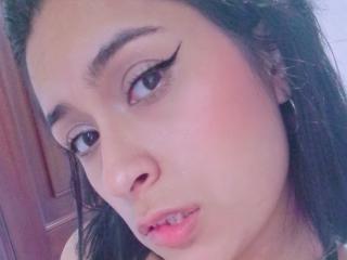 Ver la ficha detallada de RoxanneHan