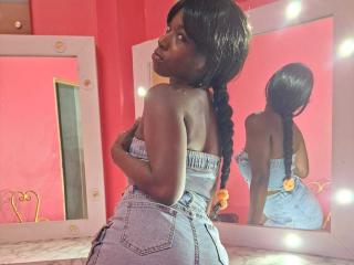 MissDominik's Model Profile