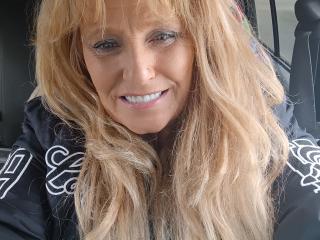 Samanthafox88's Model Profile