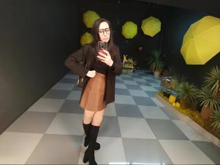 AlisaLowq's Model Profile