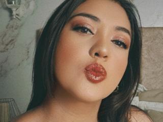 PaulaAnd's Model Profile