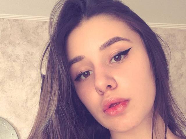 WavaBlauman - Live sex cam - 29388347