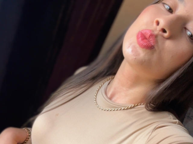 EmmaLombardi - Sexe cam en vivo - 29388929