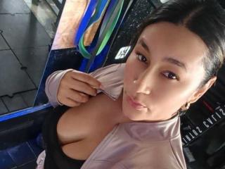 EmaFoxy's Model Profile