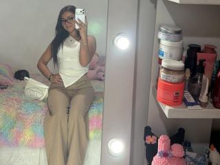 Ver la ficha detallada de AlessiaFerry